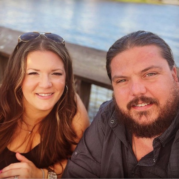 Meet your Posher, Gabriella - Picture 3 of 3